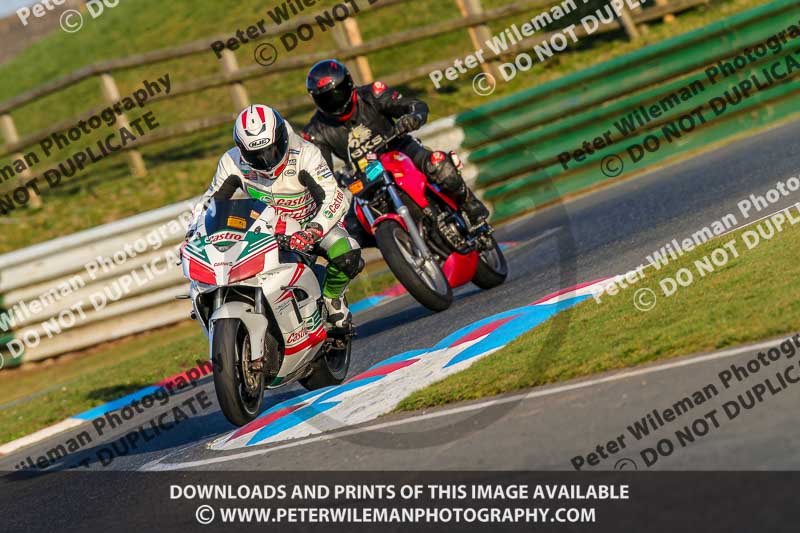 PJ Motorsport Photography 2018;enduro digital images;event digital images;eventdigitalimages;mallory park;mallory park photographs;mallory park trackday;mallory park trackday photographs;no limits trackdays;peter wileman photography;racing digital images;trackday digital images;trackday photos